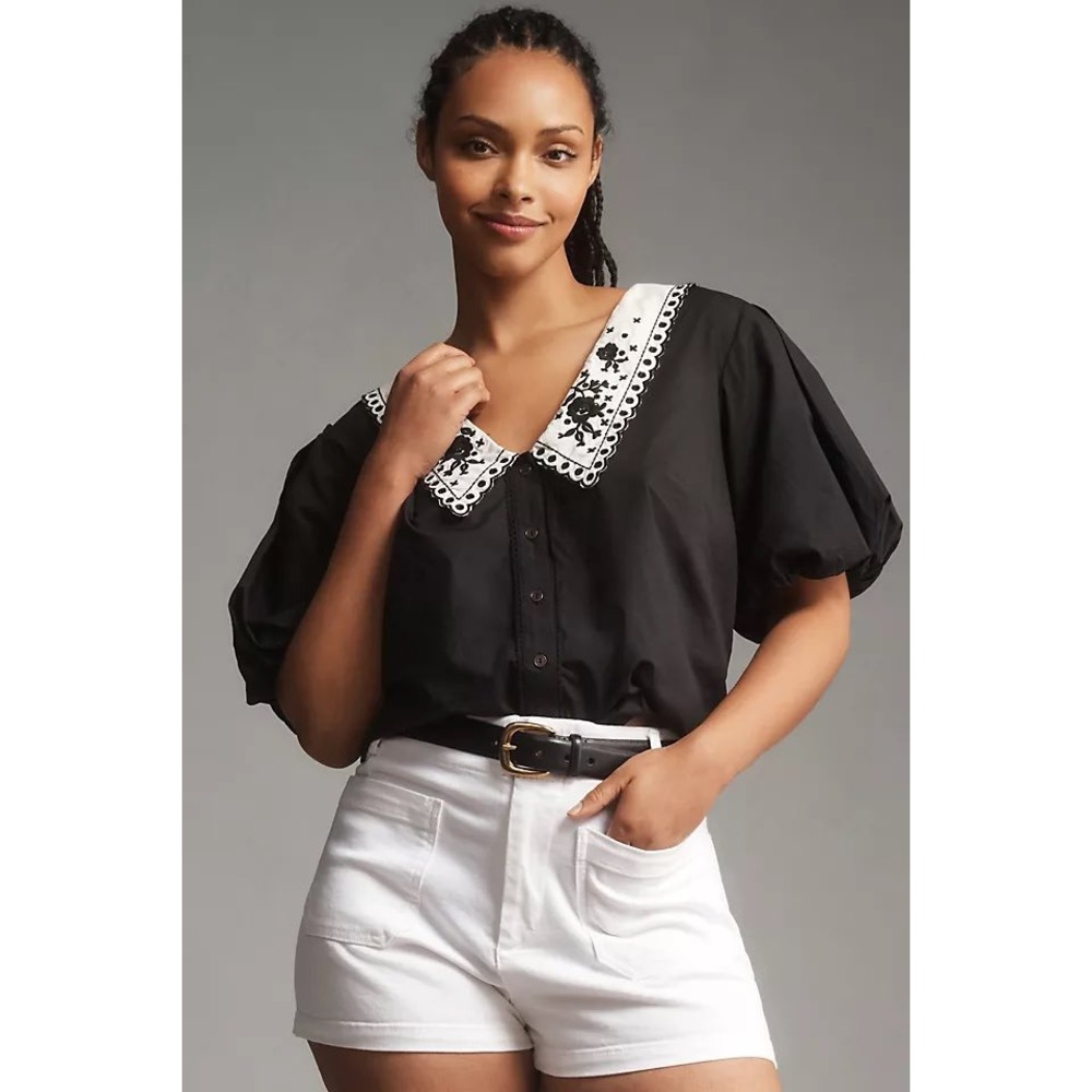 Anthropologie Black Eyelet Collar Puff Sleeve Blouse Top
Size: Medium